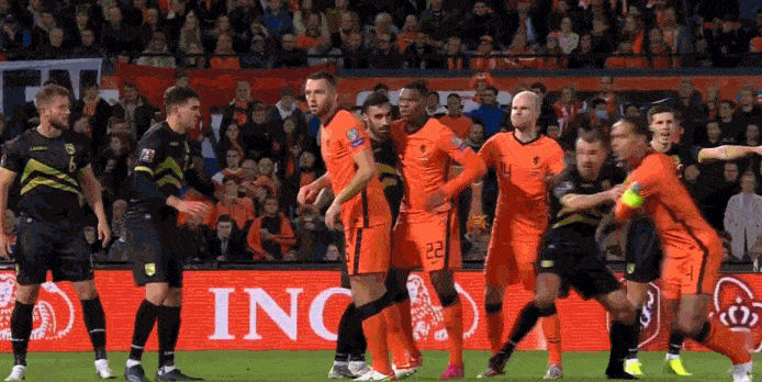 1633993657131690.gif 1.gif