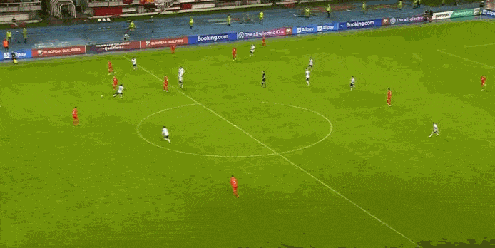 1633993763866860.gif 4.gif