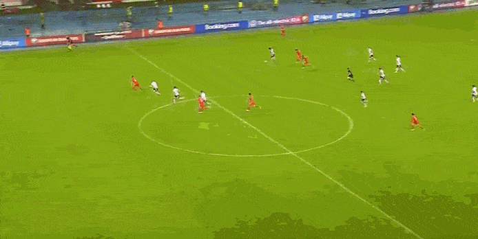 1633993777555928.gif 1.gif