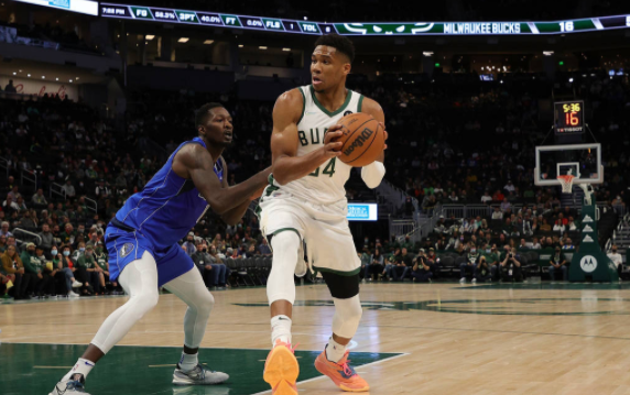 雄鹿103-114不敌独行侠 东契奇波神双双休战 字母哥26+10 雄鹿103-114不敌独行侠 东契奇波神双双休战 字母哥26+10