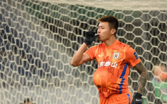 足协杯-山东泰山3-0青岛青春岛进8强 郑铮成源田鑫建功 足协杯-山东泰山3-0青岛青春岛进8强 郑铮成源田鑫建功