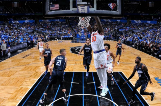 兰德尔21+10+7富尼耶18分 尼克斯24记三分以121-96轻取魔术 兰德尔21+10+7富尼耶18分 尼克斯24记三分以121-96轻取魔术