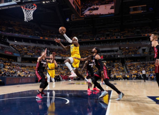 布罗格登18+14希罗30+10 步行者主场加时102-91擒热火 布罗格登18+14希罗30+10 步行者主场加时102-91擒热火