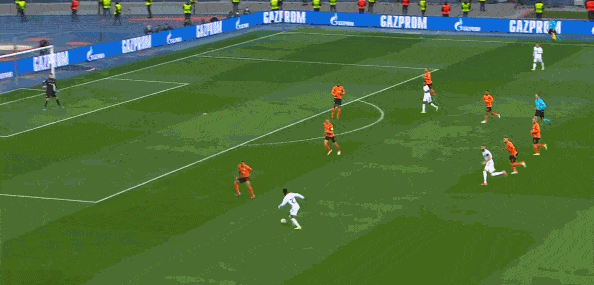 一周十佳球:维尼修斯单骑闯关 多特天才演凌波微步 一周十佳球:维尼修斯单骑闯关 多特天才演凌波微步