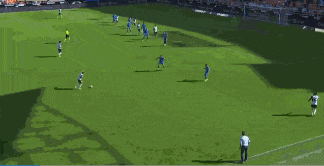 一周十佳球:维尼修斯单骑闯关 多特天才演凌波微步 一周十佳球:维尼修斯单骑闯关 多特天才演凌波微步