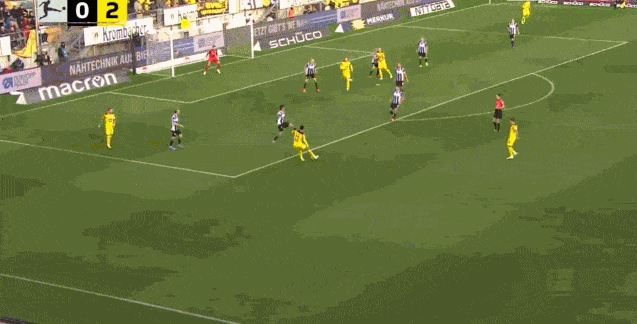 一周十佳球:维尼修斯单骑闯关 多特天才演凌波微步 一周十佳球:维尼修斯单骑闯关 多特天才演凌波微步