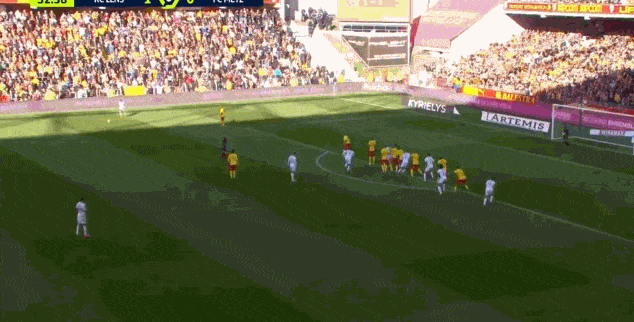 一周十佳球:维尼修斯单骑闯关 多特天才演凌波微步 一周十佳球:维尼修斯单骑闯关 多特天才演凌波微步