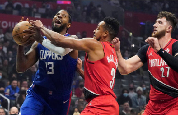 快船116-86大胜开拓者赛季首胜 乔治16分8抢断利拉德迷失 快船116-86大胜开拓者赛季首胜 乔治16分8抢断利拉德迷失