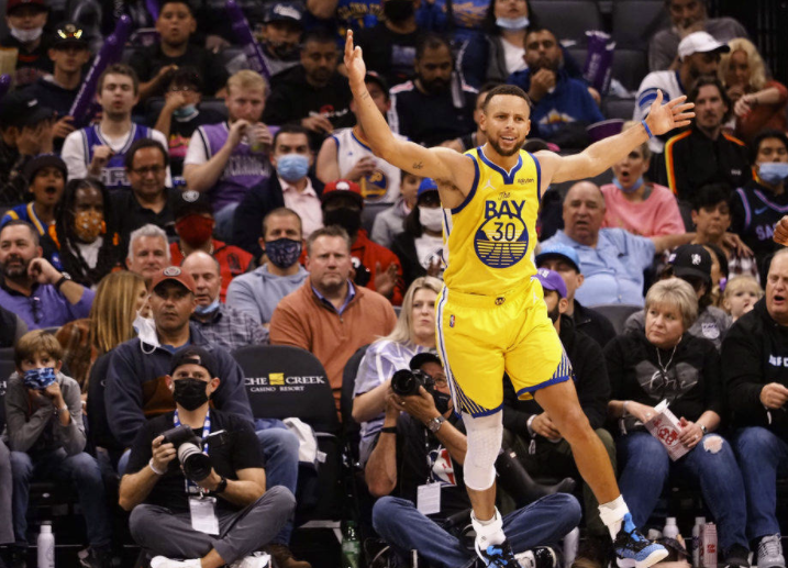 27日NBA前瞻:詹姆斯带伤出战马刺 库里欲擒雷霆冲击4连胜 27日NBA前瞻:詹姆斯带伤出战马刺 库里欲擒雷霆冲击4连胜