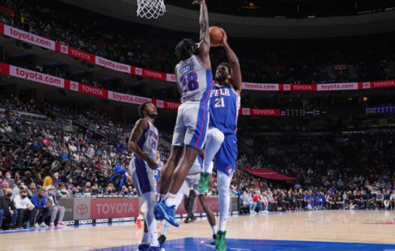 活塞末节反扑未果102-110惜败76人 恩比德30+18统治全场 活塞末节反扑未果102-110惜败76人 恩比德30+18统治全场