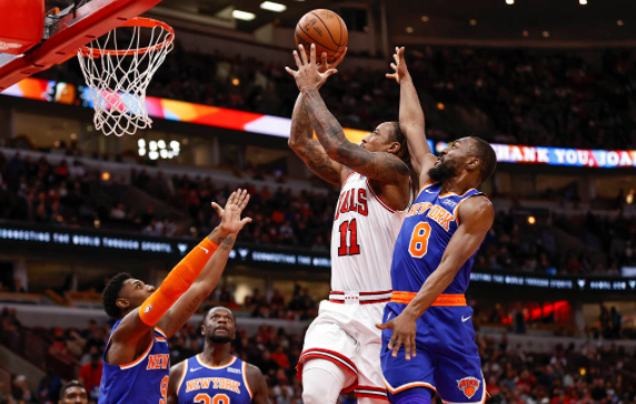 尼克斯104-103险胜公牛终结其四连胜 拉文砍25+6德罗赞失绝杀 尼克斯104-103险胜公牛终结其四连胜 拉文砍25+6德罗赞失绝杀