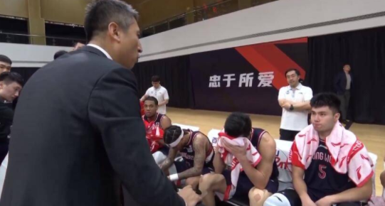 祝铭震砍33分创新高陈盈骏准绝杀 广州95-94险胜吉林 祝铭震砍33分创新高陈盈骏准绝杀 广州95-94险胜吉林
