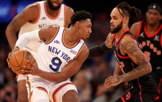 兰德尔22+9+5阿努诺比36分 猛龙113-104逆转尼克斯迎四连胜 兰德尔22+9+5阿努诺比36分 猛龙113-104逆转尼克斯迎四连胜