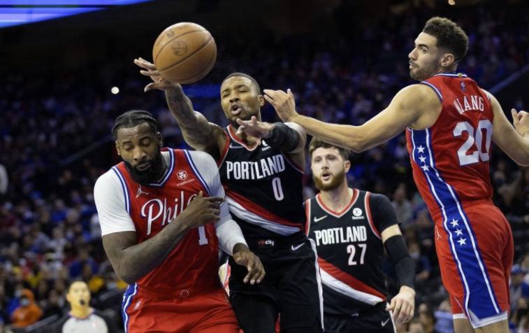 2日NBA纪录:拉文生涯总分破8千 庄神比肩大梦巴克利 2日NBA纪录:拉文生涯总分破8千 庄神比肩大梦巴克利