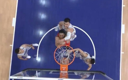 贺希宁砍33分方硕迎首秀 深圳99-91力克北京获两连胜 贺希宁砍33分方硕迎首秀 深圳99-91力克北京获两连胜