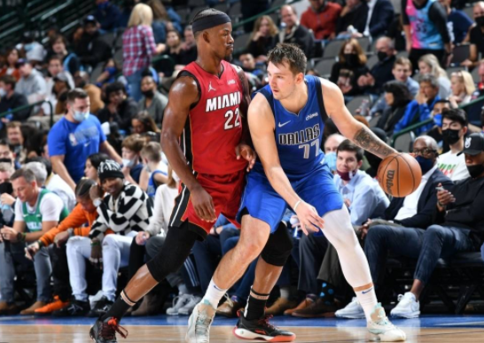 3日NBA纪录:东契奇队史总分超基德 保罗助攻历史前3 3日NBA纪录:东契奇队史总分超基德 保罗助攻历史前3