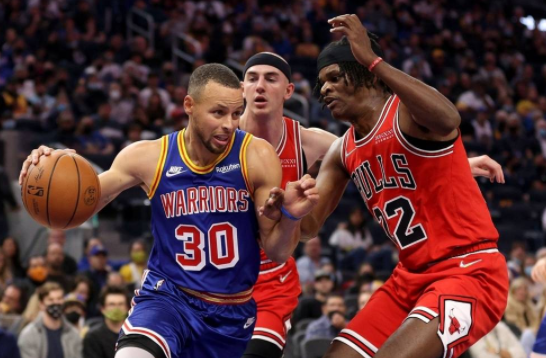 库里9记三分轰40分拉文23+6 勇士119-93屠公牛迎七连胜 库里9记三分轰40分拉文23+6 勇士119-93屠公牛迎七连胜