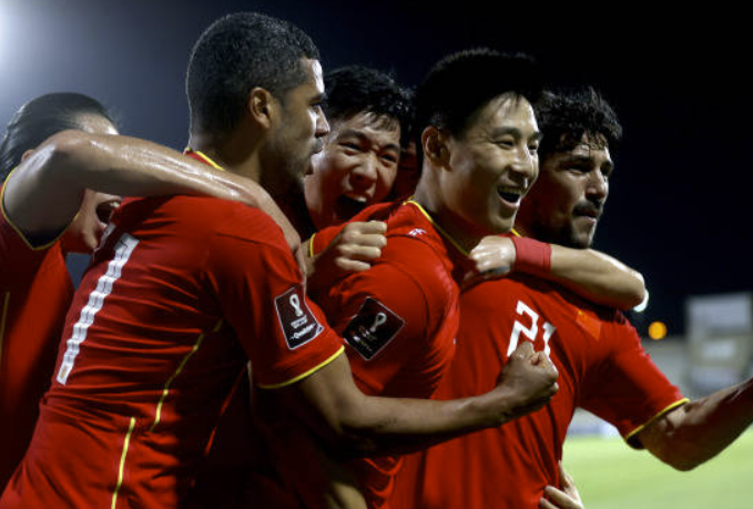 世预赛-国足前瞻:铁家军为“保命”非赢不可 澳洲剑指三分 世预赛-国足前瞻:铁家军为“保命”非赢不可 澳洲剑指三分