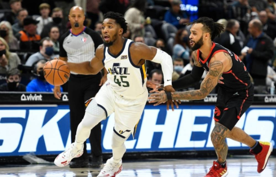 米切尔20分4断戈贝尔14+11 爵士119-103轻取猛龙迎两连胜 米切尔20分4断戈贝尔14+11 爵士119-103轻取猛龙迎两连胜