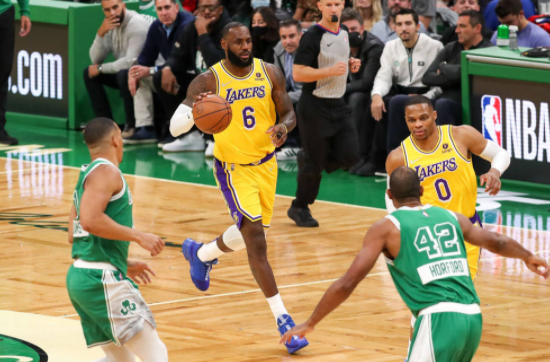 塔图姆37+11詹皇复出23分 湖人108-130负绿军惨遭3连败 塔图姆37+11詹皇复出23分 湖人108-130负绿军惨遭3连败