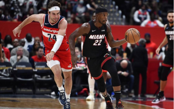 比尔21+9巴特勒空砍29分 奇才末节神逆转103-100扑灭热火 比尔21+9巴特勒空砍29分 奇才末节神逆转103-100扑灭热火