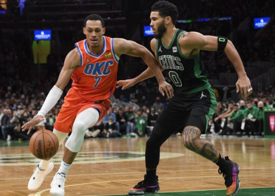 塔图姆33+8+5施罗德29分 绿军主场111-105擒雷霆迎两连胜 塔图姆33+8+5施罗德29分 绿军主场111-105擒雷霆迎两连胜