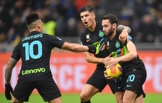 意甲-国际米兰3-2送那不勒斯首败 劳塔罗建功佩剑破门 意甲-国际米兰3-2送那不勒斯首败 劳塔罗建功佩剑破门