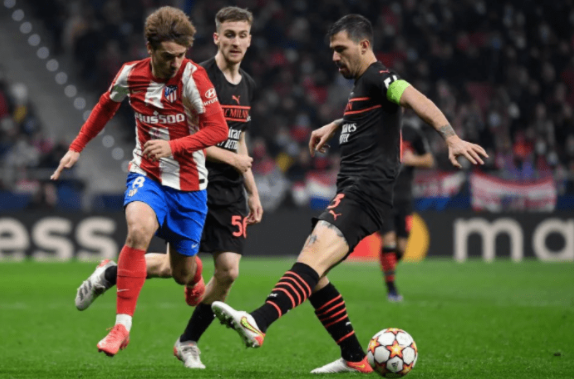 欧冠-AC米兰1-0马德里竞技取首胜 梅西亚斯绝杀凯西送助攻 欧冠-AC米兰1-0马德里竞技取首胜 梅西亚斯绝杀凯西送助攻