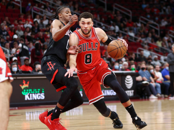 火箭八人上双118-113擒公牛止15连败 拉文28分榜眼伤退 火箭八人上双118-113擒公牛止15连败 拉文28分榜眼伤退