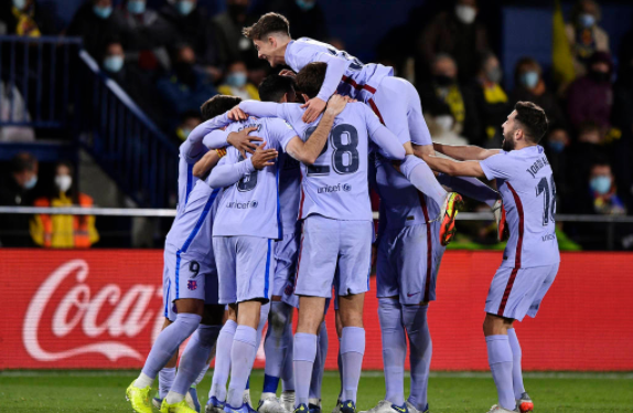 西甲-荷兰双星建功库鸟点射 巴萨3-1比利亚雷亚尔客场首胜 西甲-荷兰双星建功库鸟点射 巴萨3-1比利亚雷亚尔客场首胜