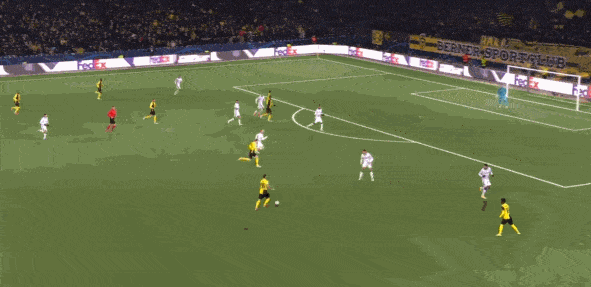 年轻人铁卫超级世界波 年轻人铁卫超级世界波