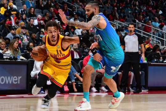 布里奇斯32分特雷-杨25+15 黄蜂130-127擒老鹰终结3连败 布里奇斯32分特雷-杨25+15 黄蜂130-127擒老鹰终结3连败