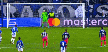 1638922688876471.gif 06.gif