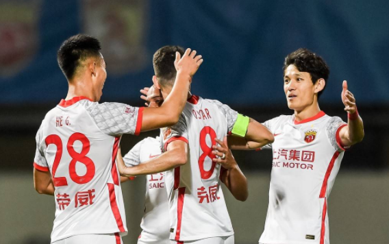 中超-上海海港3-1深圳队 奥斯卡任意球直接破门穆伊建功 中超-上海海港3-1深圳队 奥斯卡任意球直接破门穆伊建功