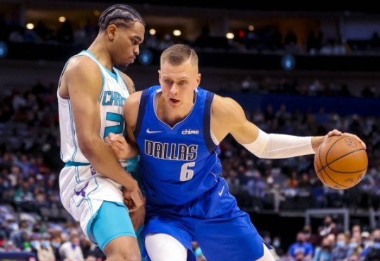 波神24+13海沃德17分 东契奇缺阵独行侠120-96胜黄蜂 波神24+13海沃德17分 东契奇缺阵独行侠120-96胜黄蜂