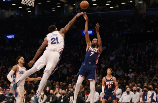 17日NBA纪录:尼克斯小将三分之夜 KD神数据比肩卡特 17日NBA纪录:尼克斯小将三分之夜 KD神数据比肩卡特