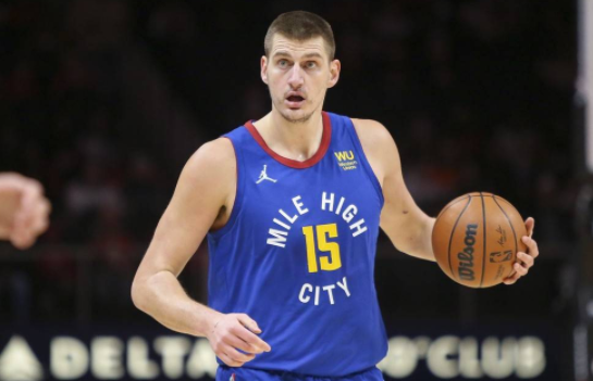 约基奇20+10特雷-杨空砍34分 掘金6人上双133-115射落老鹰 约基奇20+10特雷-杨空砍34分 掘金6人上双133-115射落老鹰