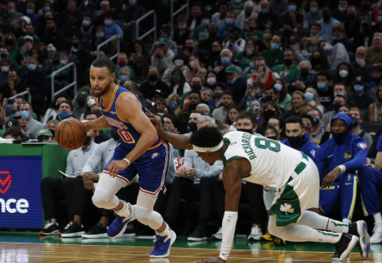 库里30分塔图姆27+8+6 勇士111-107险胜绿军取三连胜 库里30分塔图姆27+8+6 勇士111-107险胜绿军取三连胜