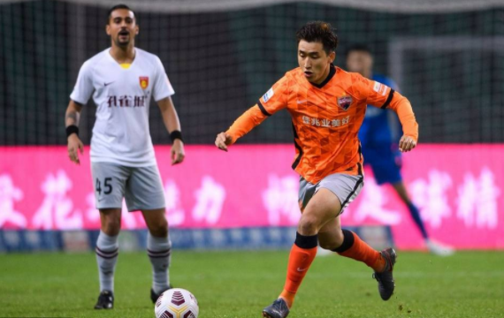 中超-深圳3-0胜河北队卡尔德克双响裴帅头球破门 中超-深圳3-0胜河北队卡尔德克双响裴帅头球破门