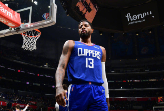 21日NBA纪录:泡椒三分总数超科比 默里改写马刺队史 21日NBA纪录:泡椒三分总数超科比 默里改写马刺队史