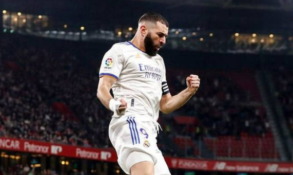 西甲-皇马2-1客胜毕尔巴鄂 本泽马3分钟演梅开二度 西甲-皇马2-1客胜毕尔巴鄂 本泽马3分钟演梅开二度