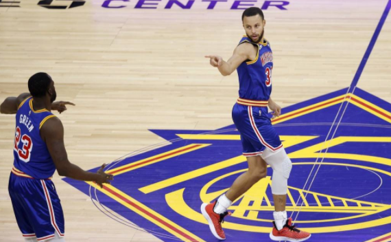 勇士112-104力克灰熊取6连胜 库里砍46分莫兰特摘21+6 勇士112-104力克灰熊取6连胜 库里砍46分莫兰特摘21+6