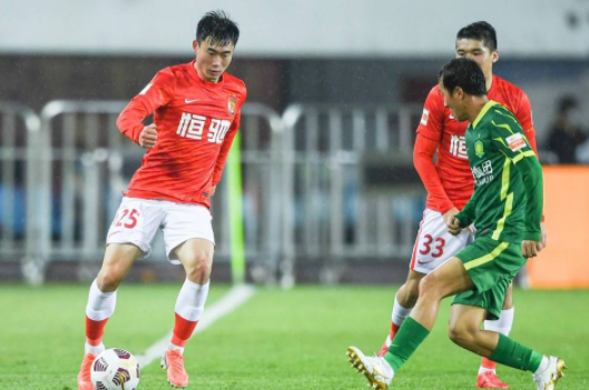 中超-广州1-0战胜北京国安 郑智首发+助攻邓涵文远射破门 中超-广州1-0战胜北京国安 郑智首发+助攻邓涵文远射破门