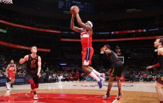 比尔29+6+10乐福24分 奇才一波流110-93战胜骑士结束连败 比尔29+6+10乐福24分 奇才一波流110-93战胜骑士结束连败