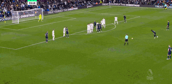 伯恩利锋煞圆月弯刀破门 伯恩利锋煞圆月弯刀破门