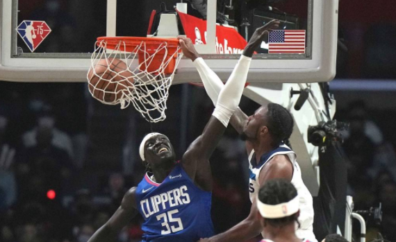 森林狼122-104轻取残阵快船 爱德华兹28分领衔六人上双 森林狼122-104轻取残阵快船 爱德华兹28分领衔六人上双