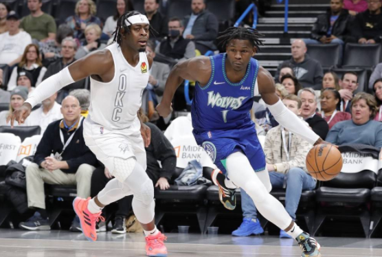 拉塞尔27+12爱德华兹24分 森林狼6人上双135-105擒雷霆 拉塞尔27+12爱德华兹24分 森林狼6人上双135-105擒雷霆