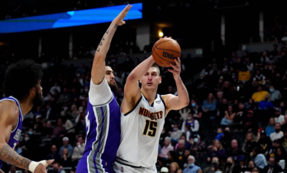 约基奇33+10+7福克斯30分 掘金七人上双121-111轻取国王 约基奇33+10+7福克斯30分 掘金七人上双121-111轻取国王