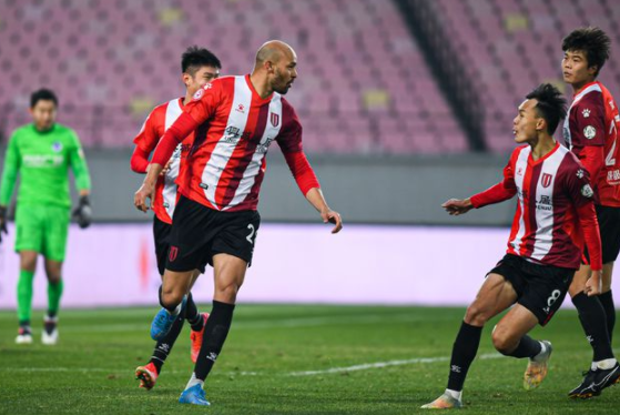 升降级附加赛-成都1-1闷平大连人 孙国文破门染红赵旭日送点 升降级附加赛-成都1-1闷平大连人 孙国文破门染红赵旭日送点