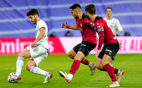 西甲-皇马4-1瓦伦西亚 本泽马两射一传维尼修斯双响 西甲-皇马4-1瓦伦西亚 本泽马两射一传维尼修斯双响